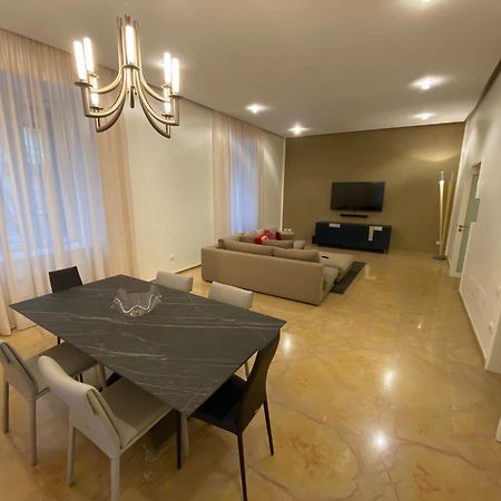 Luxury House With Parking Apartment Наполи Екстериор снимка