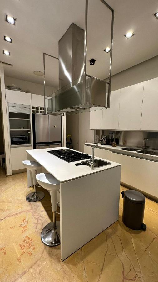 Luxury House With Parking Apartment Наполи Екстериор снимка